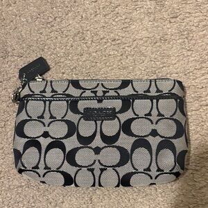 Coach Monochrome Signature Pouch
